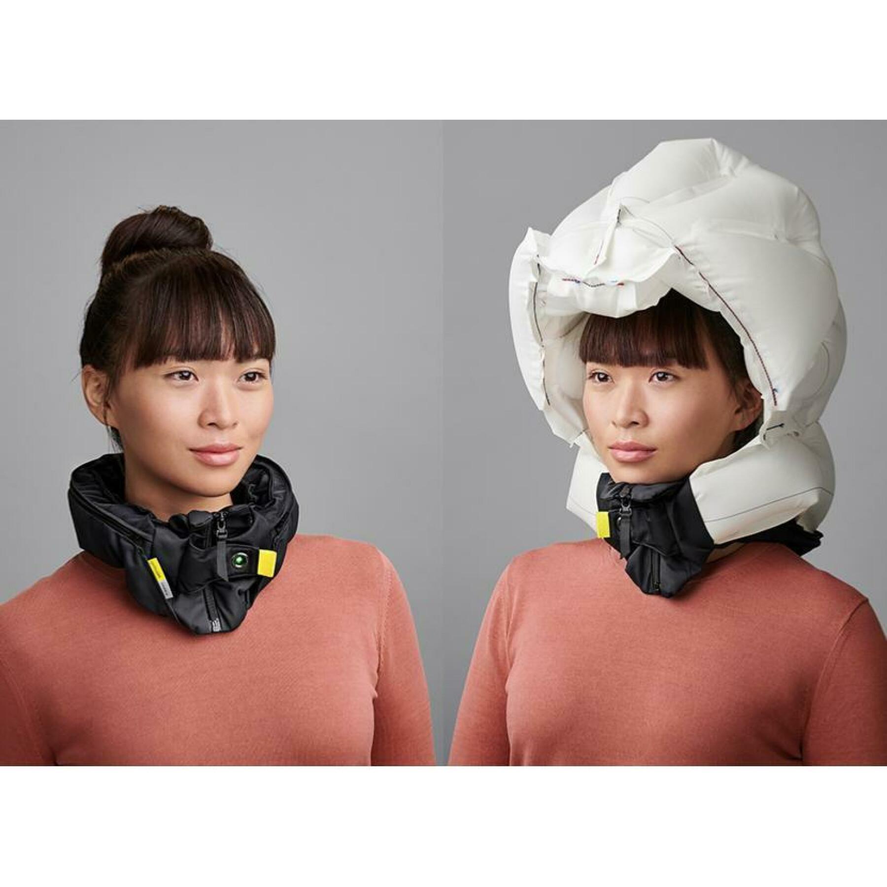 Automatic airbag bicycle helmet Hovding 3.0