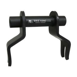 Adapter for front bike carrier mounting to change from quick release to axle Newton Store